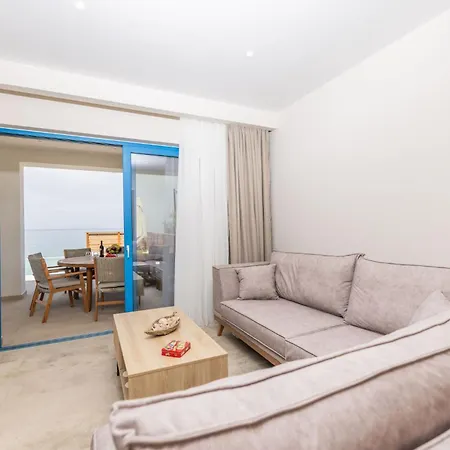 Maridion Family House, By Zantewize *