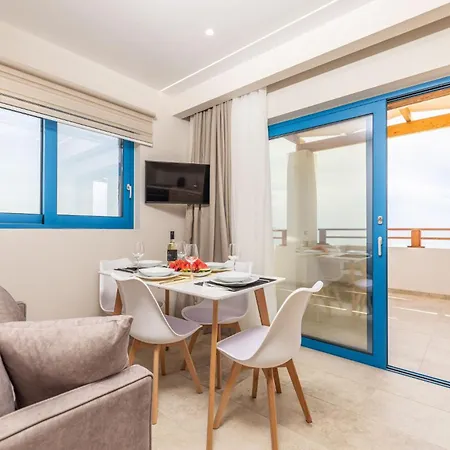 וילה Maridion Family House, By Zantewize