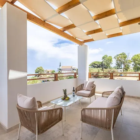 Maridion Family House, By Zantewize וילה *